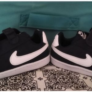 Size 7c Nike toddler shoe